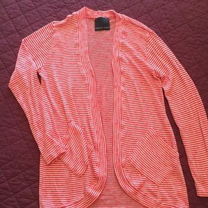 ❗️LAST CHANCE ❗️red & white striped cardigan